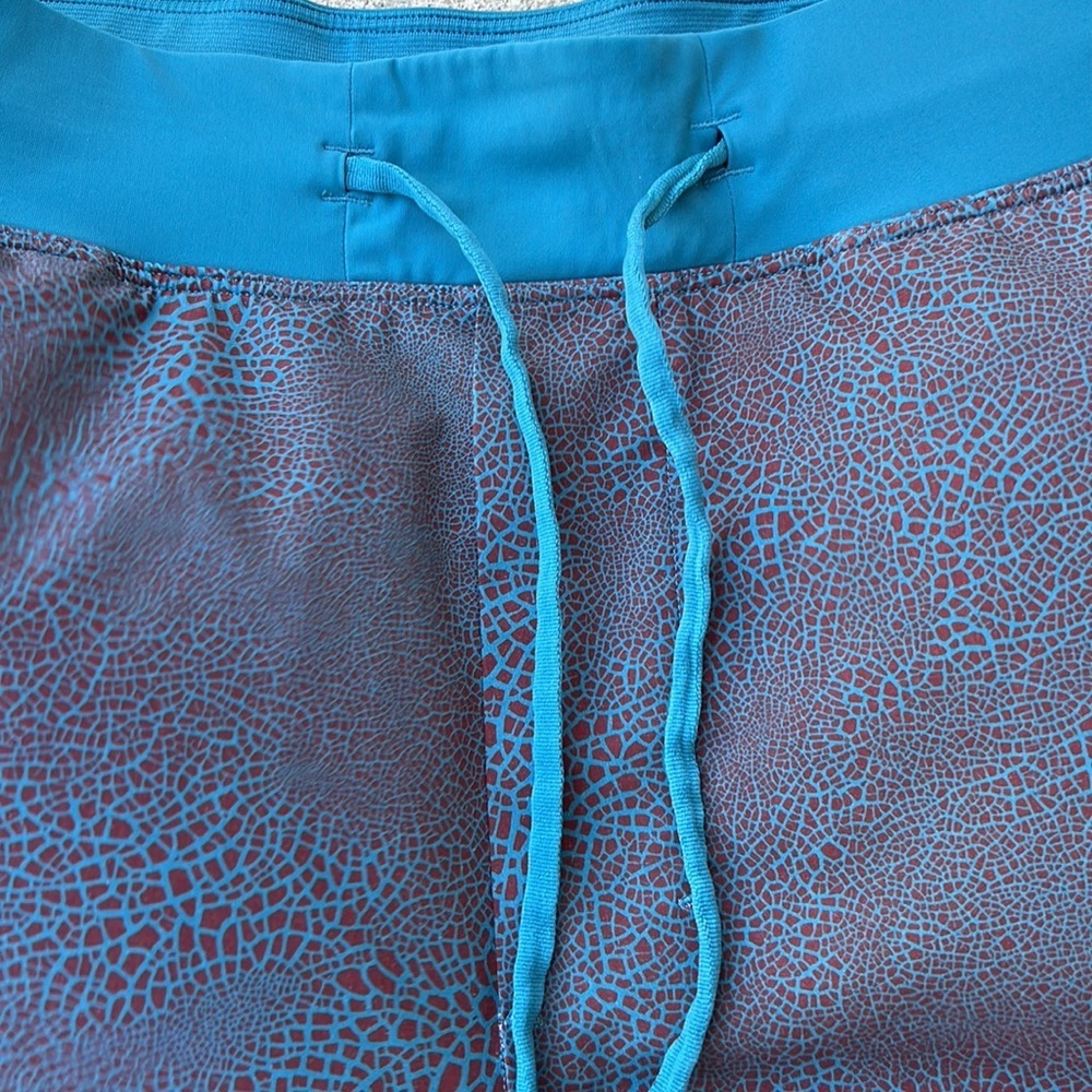 Lululemon T.H.E. Short 9" Linerless Men's Short Size S - Picture 2 of 8